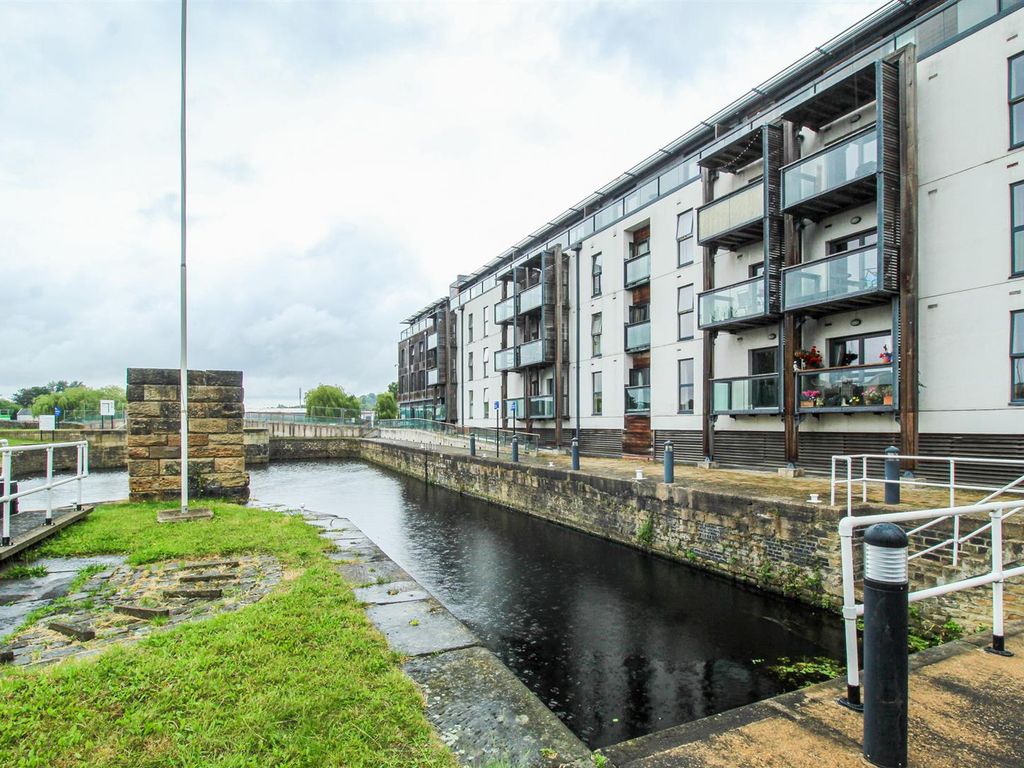 1 bed property for sale in Navigation Walk, Wakefield WF1, £90,000