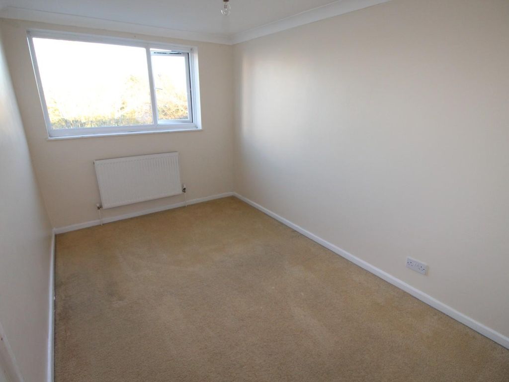 3 bed flat for sale in Westcroft Parade, Station Road, New Milton, Hampshire BH25, £169,950