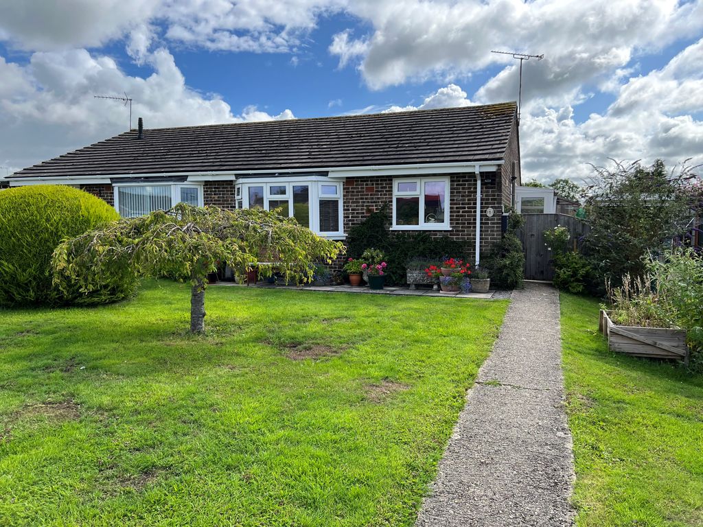 2 bed semi-detached bungalow for sale in Downsview Drive, Gillingham SP8, £240,000