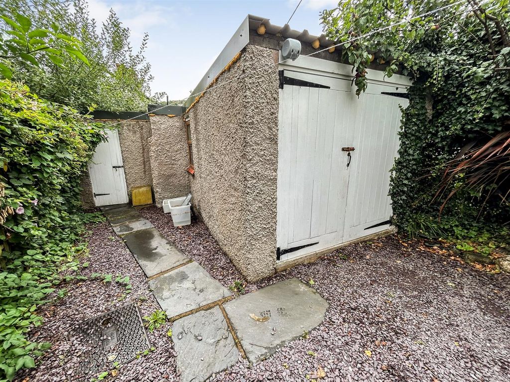 3 bed cottage for sale in Glyn Ceiriog, Llangollen LL20, £225,000