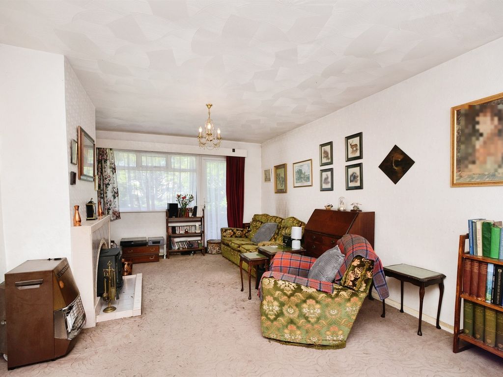 2 bed bungalow for sale in Lustrells Close, Saltdean, Brighton BN2, £350,000