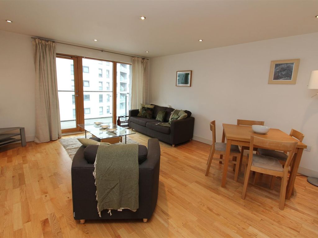 2 bed flat for sale in Chadwick Street, Hunslet, Leeds LS10, £270,000