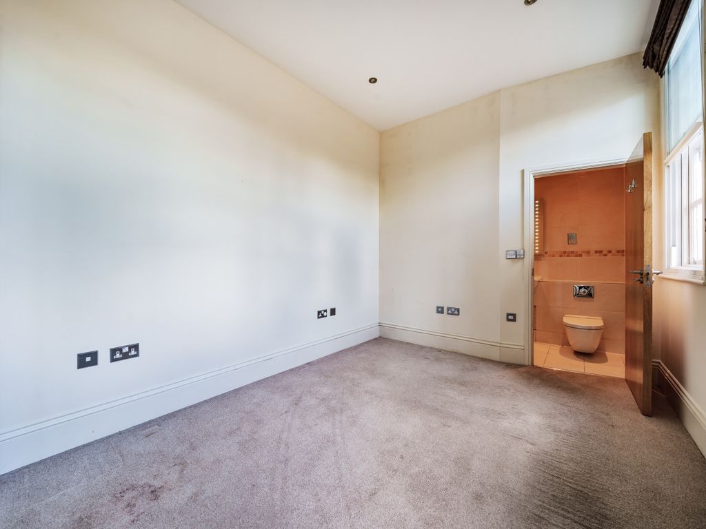1 bed flat for sale in Constable Mews, Bromley BR1, £260,000