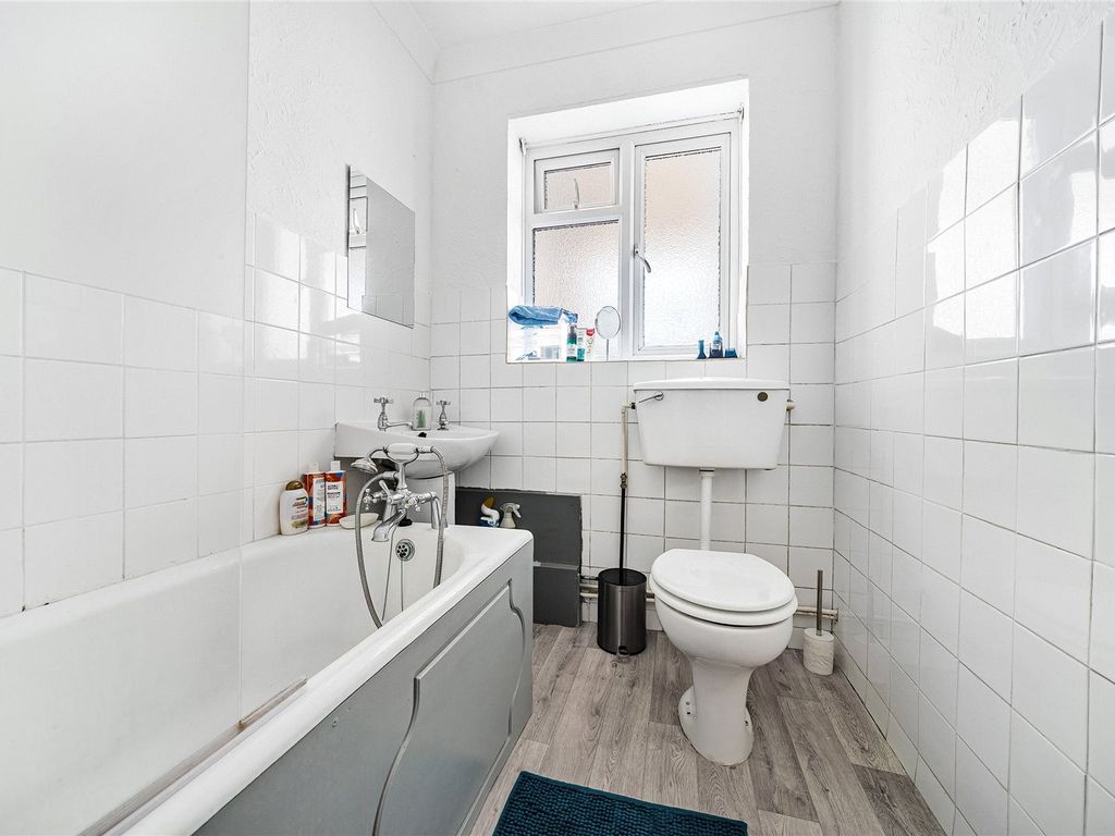 1 bed flat for sale in Davigdor Road, Hove, East Sussex BN3, £225,000