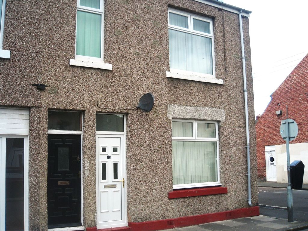 2 bed flat for sale in Arnold Street, Boldon Colliery, Tyne And Wear NE35, £60,000