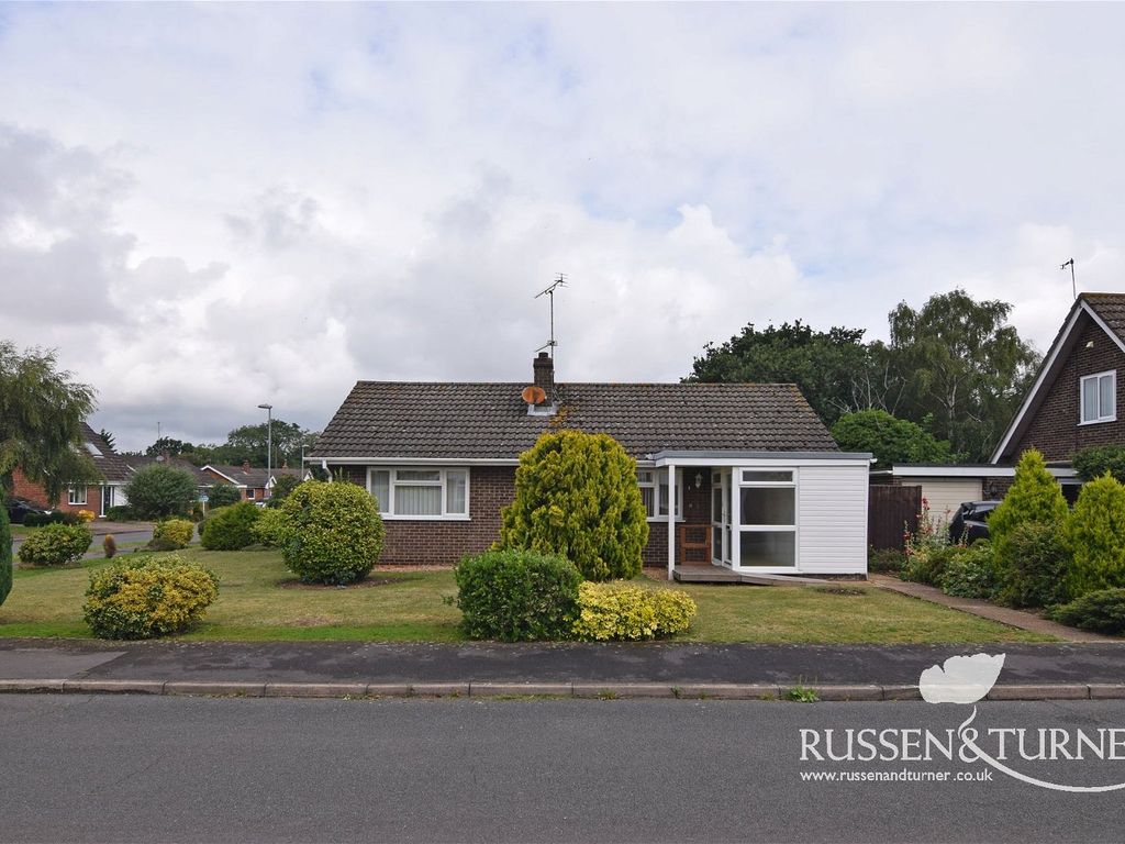 3 bed bungalow for sale in Nursery Way, Grimston, King