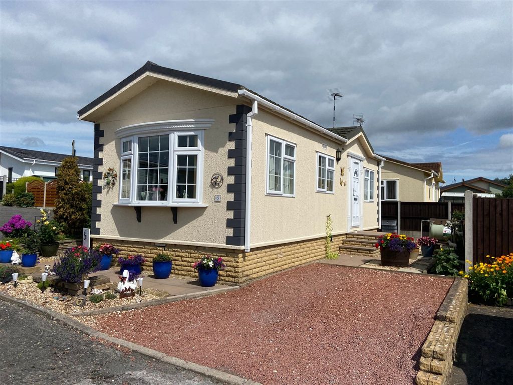 1 bed mobile/park home for sale in West Drive, Wootton Hall, Wootton Wawen, Henley-In-Arden B95, £115,000