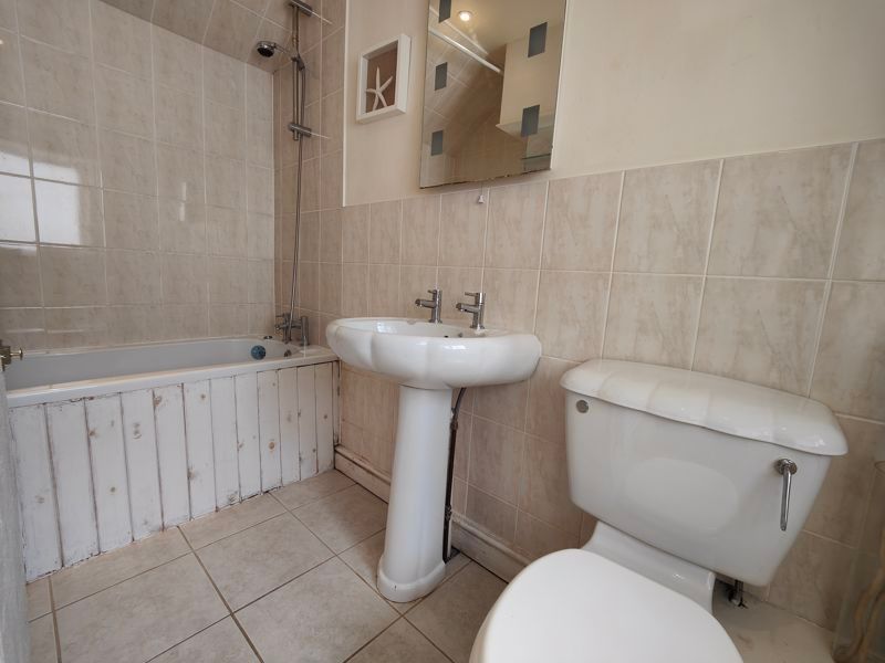 1 bed flat for sale in Tower Road, Newquay TR7, £160,000