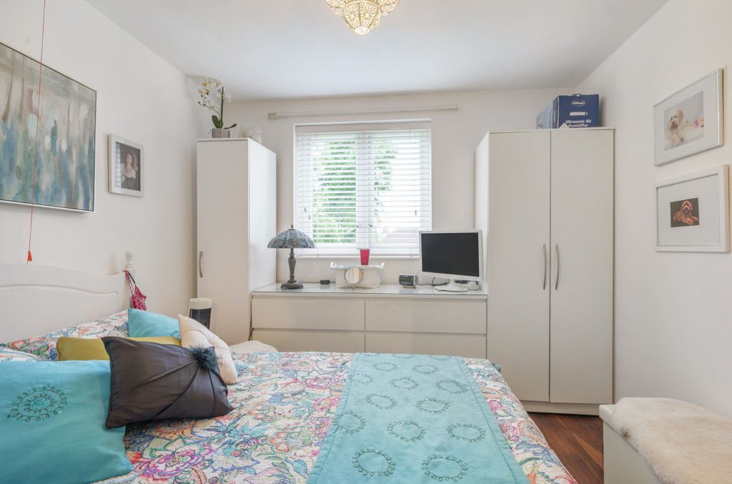 1 bed flat for sale in Juniper Court, Neal Close, Northwood HA6, £150,000
