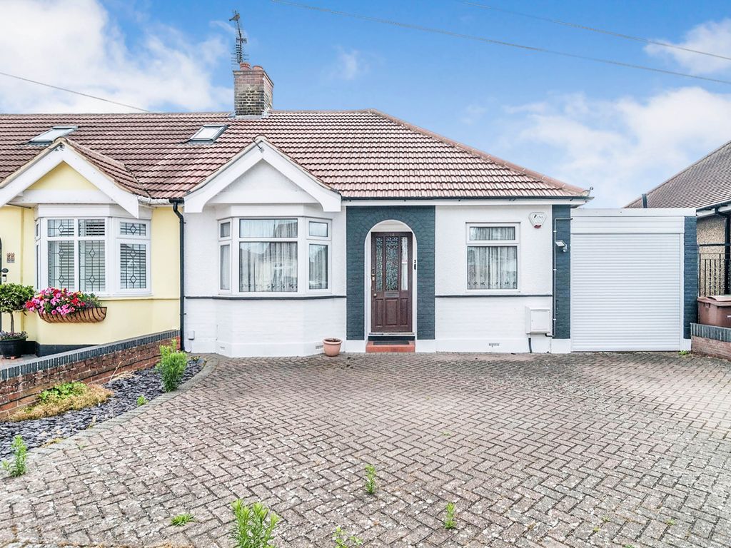 2 bed semi-detached bungalow for sale in Crofton Road, Grays RM16, £320,000