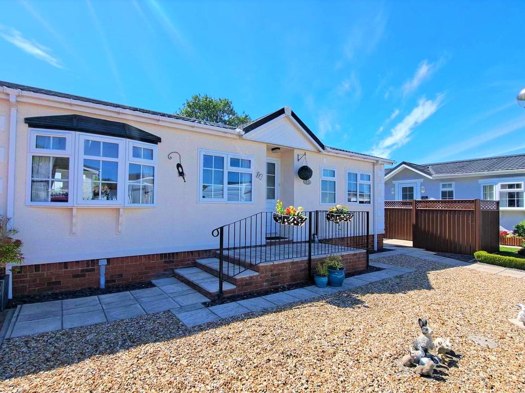 2 bed mobile/park home for sale in Midhaven Rise, Kewstoke, Weston-Super-Mare BS22, £195,000
