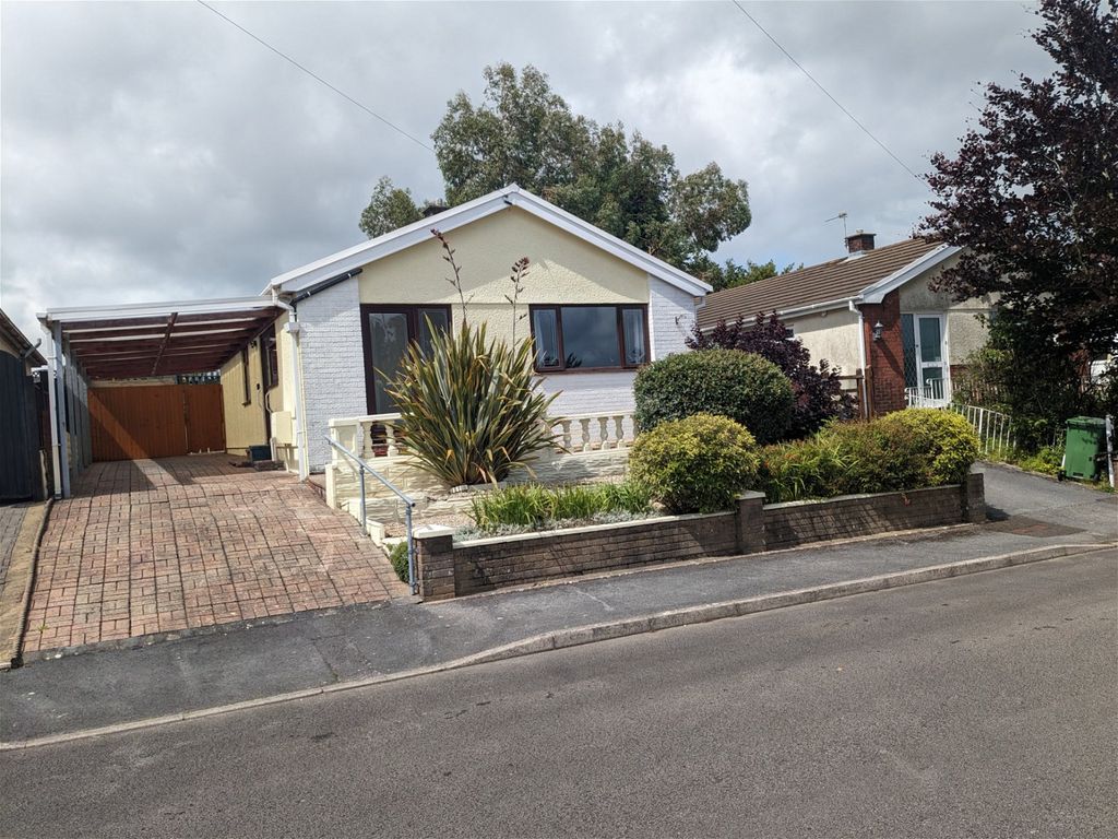 2 bed detached house for sale in Derlyn Park, Tycroes, Ammanford SA18, £195,000