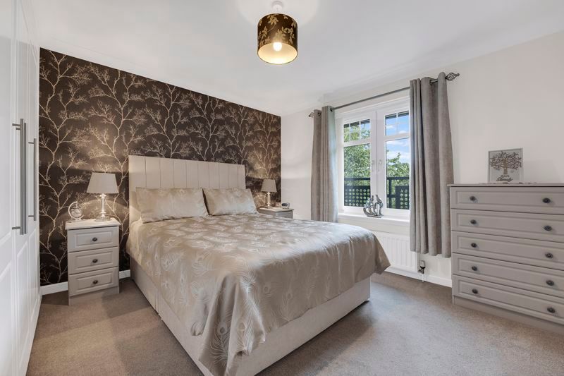 2 bed flat for sale in 2C Redburn Gate, Irvine KA12, £115,000