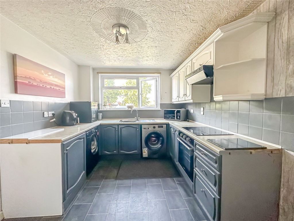 3 bed terraced house for sale in Whitchurch Lane, Whitchurch, Bristol BS14, £290,000