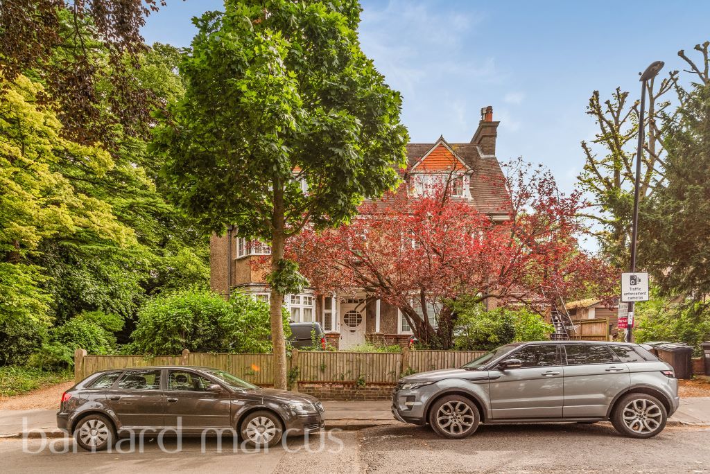 1 bed flat for sale in Normanton Road, South Croydon CR2, £265,000