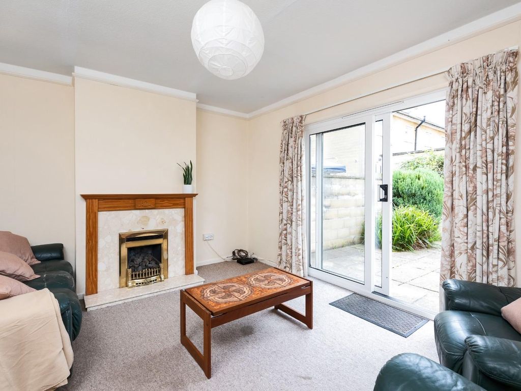3 bed property for sale in Willow Green, Bath BA2, £335,000