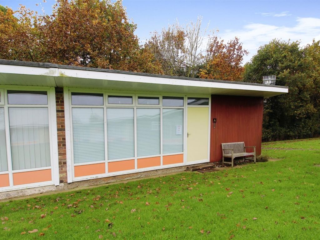 2 bed property for sale in Broadside Chalet Park, Norwich NR12, £37,500