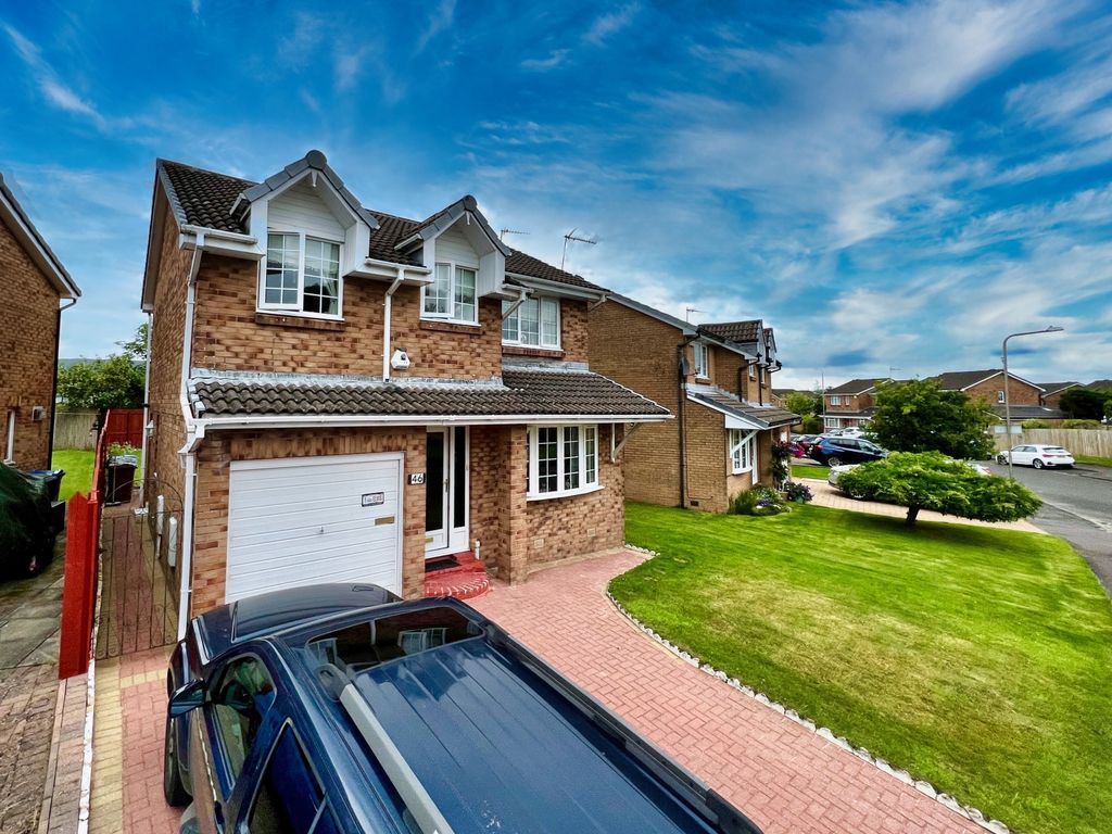 4 bed detached house for sale in Hawthorn Crescent, Erskine PA8, £259,995