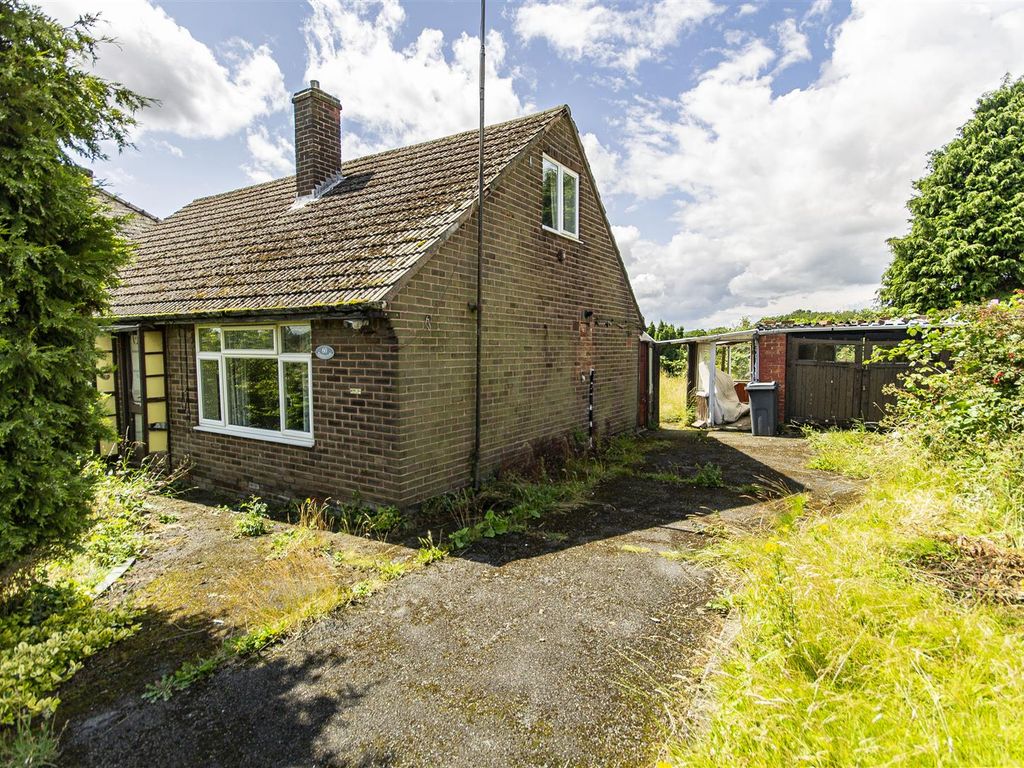 4 bed detached bungalow for sale in Chesterfield Road, North Wingfield, Chesterfield S42, £189,950