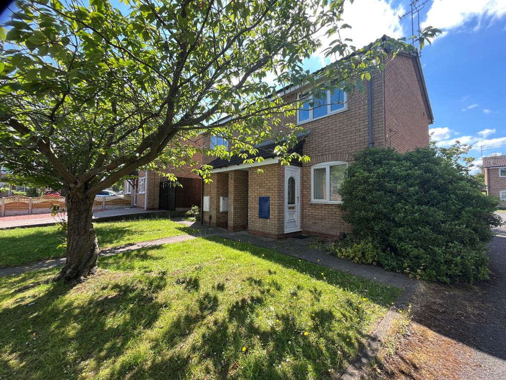 1 bed flat for sale in Cavalier Circus, Moseley Parklands, Wolverhampton WV10, £50,000