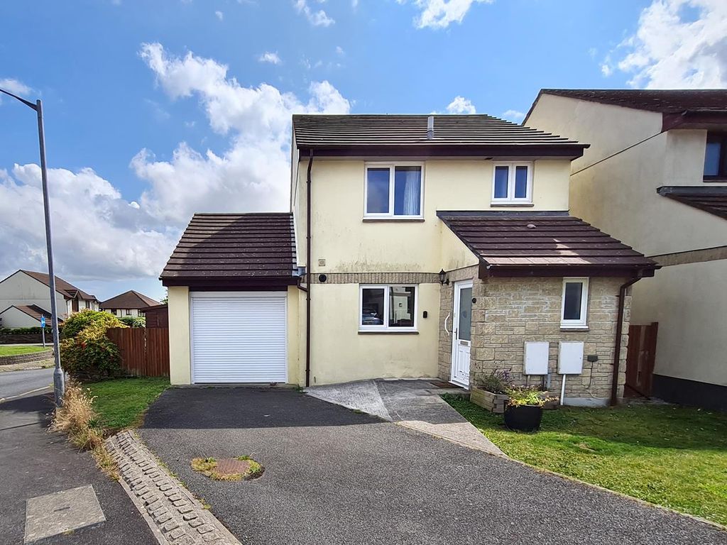 2 bed detached house for sale in Tredinnick Wood Close, Helston TR13, £295,000