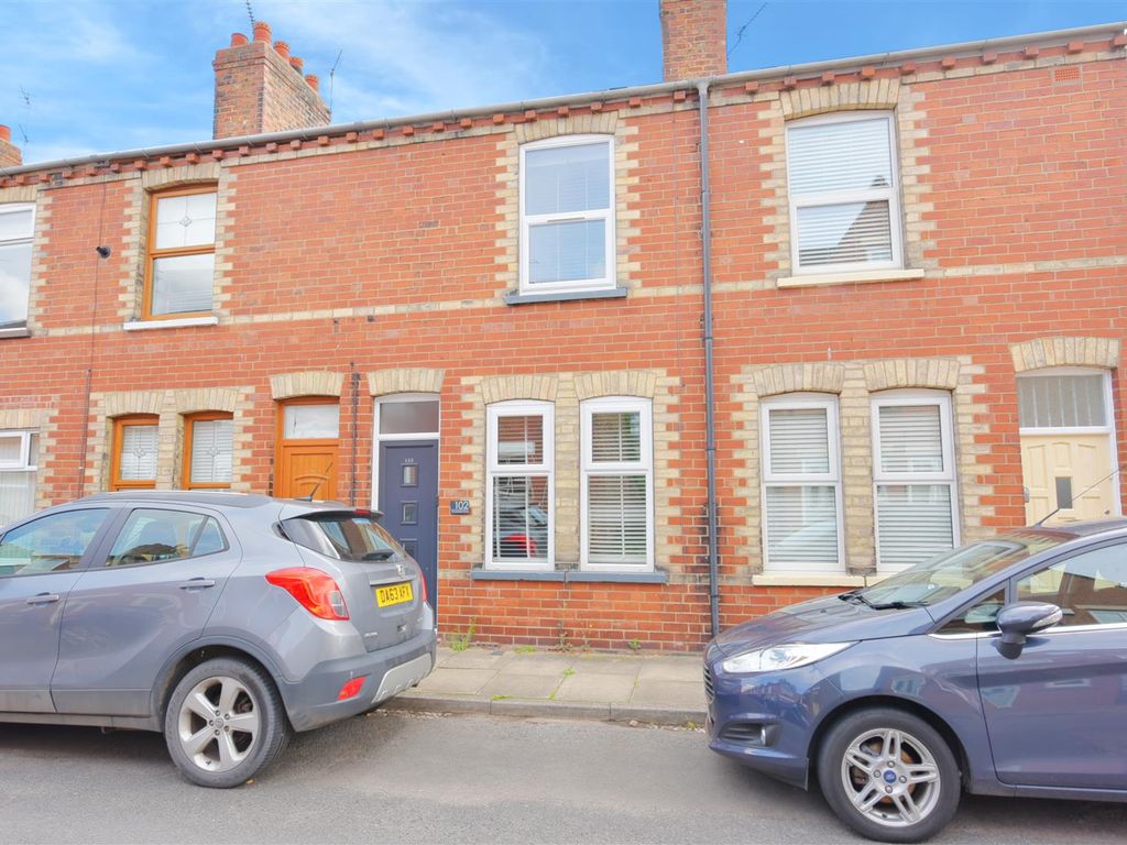 2 bed terraced house for sale in Curzon Terrace, York YO23, £250,000