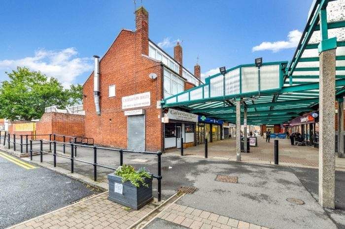 Commercial property for sale in St Wilfrid's Square Shopping Centre, Calverton, Calverton NG14, £1,200,000