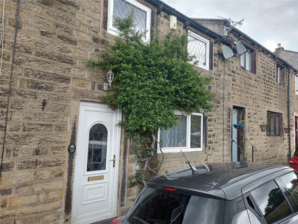 3 bed terraced house for sale in Lidgett, Colne, Lancashire BB8, £135,000