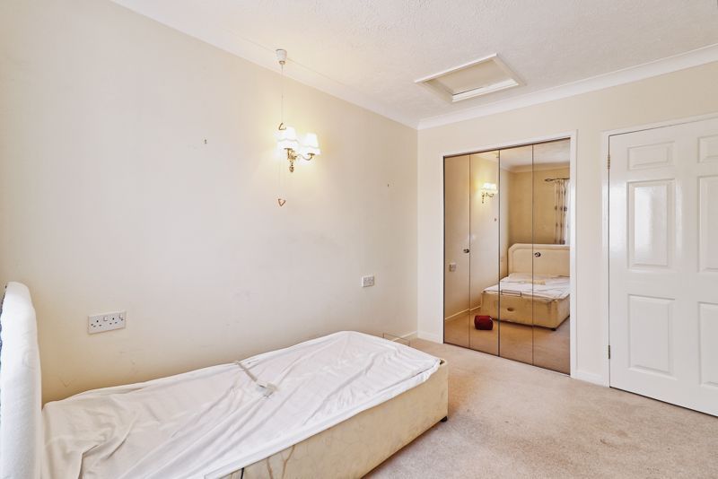 1 bed flat for sale in Albion Court (Chelmsford), Chelmsford CM2, £100,000