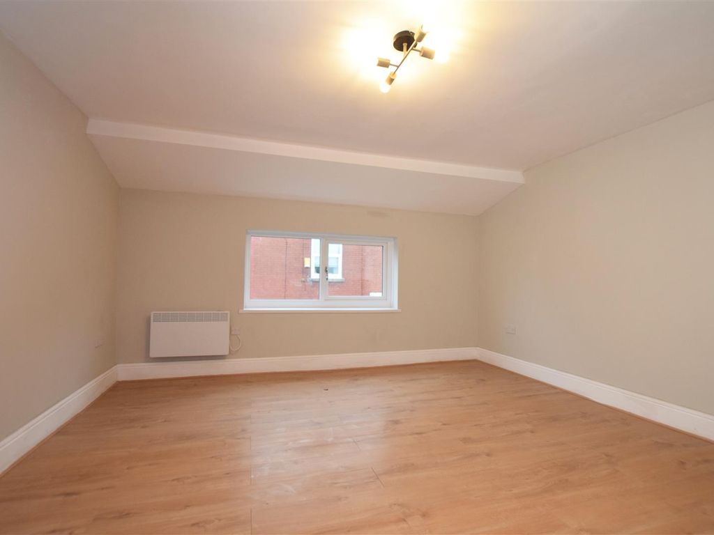 1 bed flat for sale in Fielding Street, Middleton, Manchester M24, £95,000