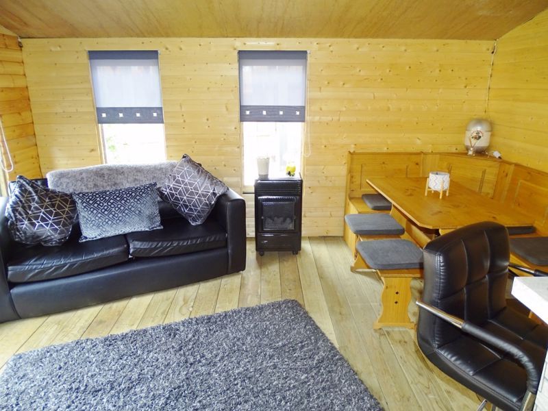 4 bed detached house for sale in Glentye Drive, Alloa FK10, £259,995