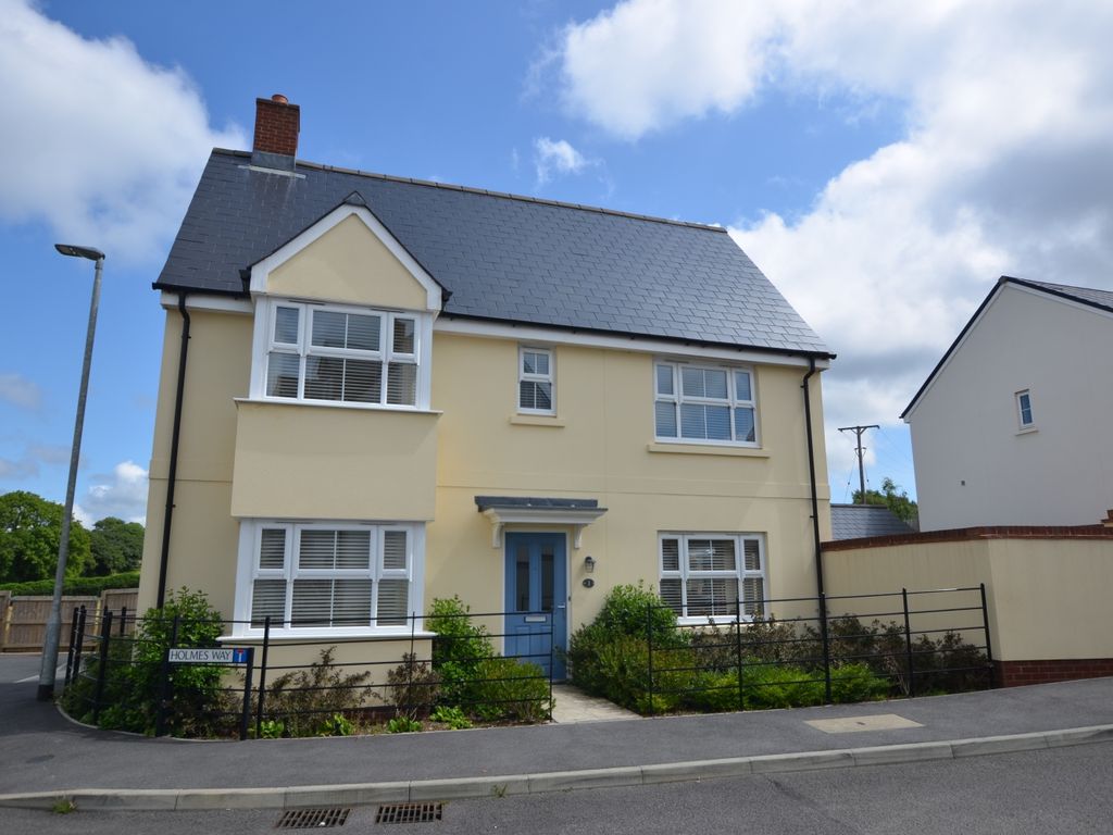 3 bed detached house for sale in Holmes Way, Bodmin, Cornwall PL31, £279,950