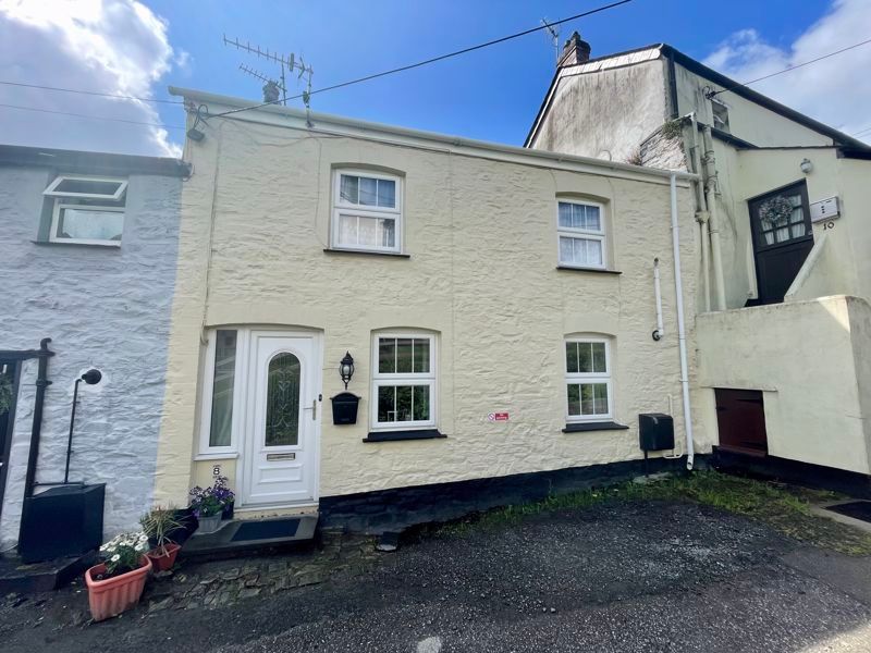 2 bed cottage for sale in Edgecumbe Road, Lostwithiel PL22, £195,000