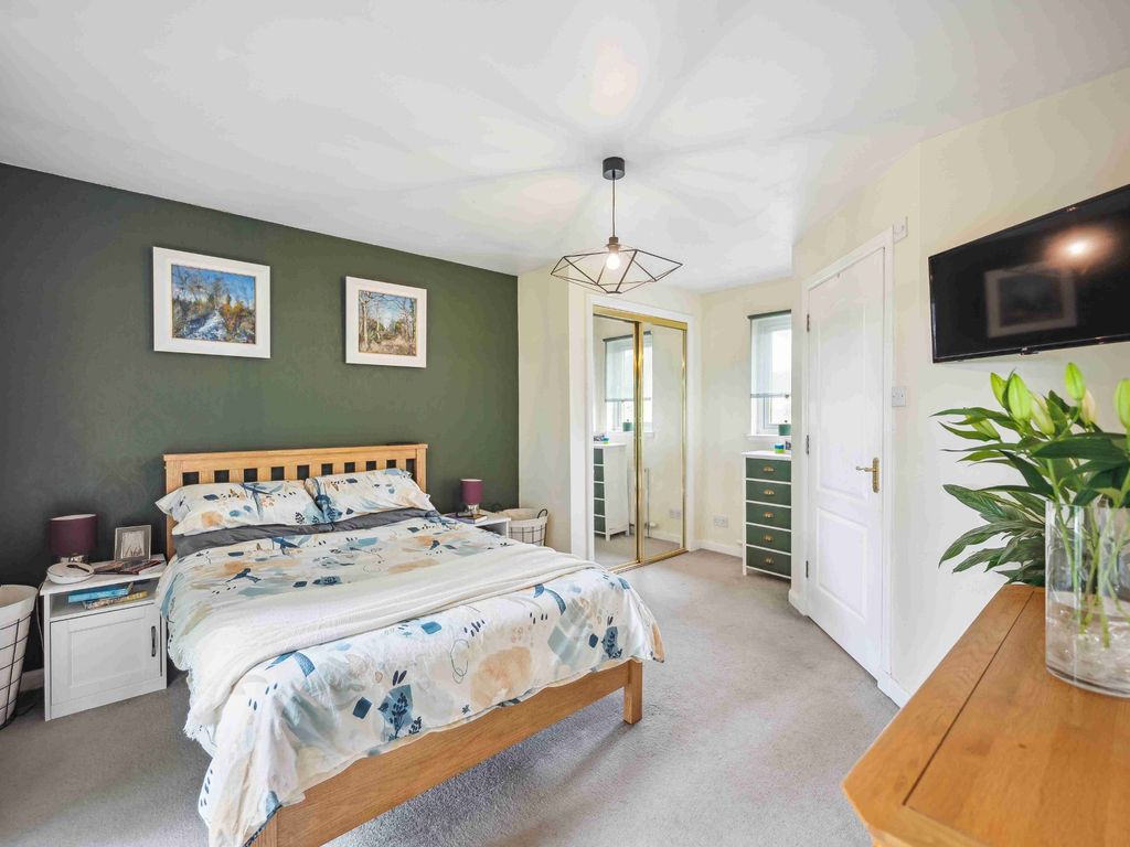 3 bed detached house for sale in Hillpark Drive, Bannockburn, Stirling FK7, £220,000