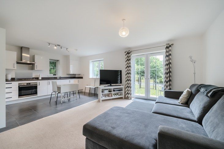 2 bed flat for sale in Watson House, Wokingham, Berkshire RG41, £155,000