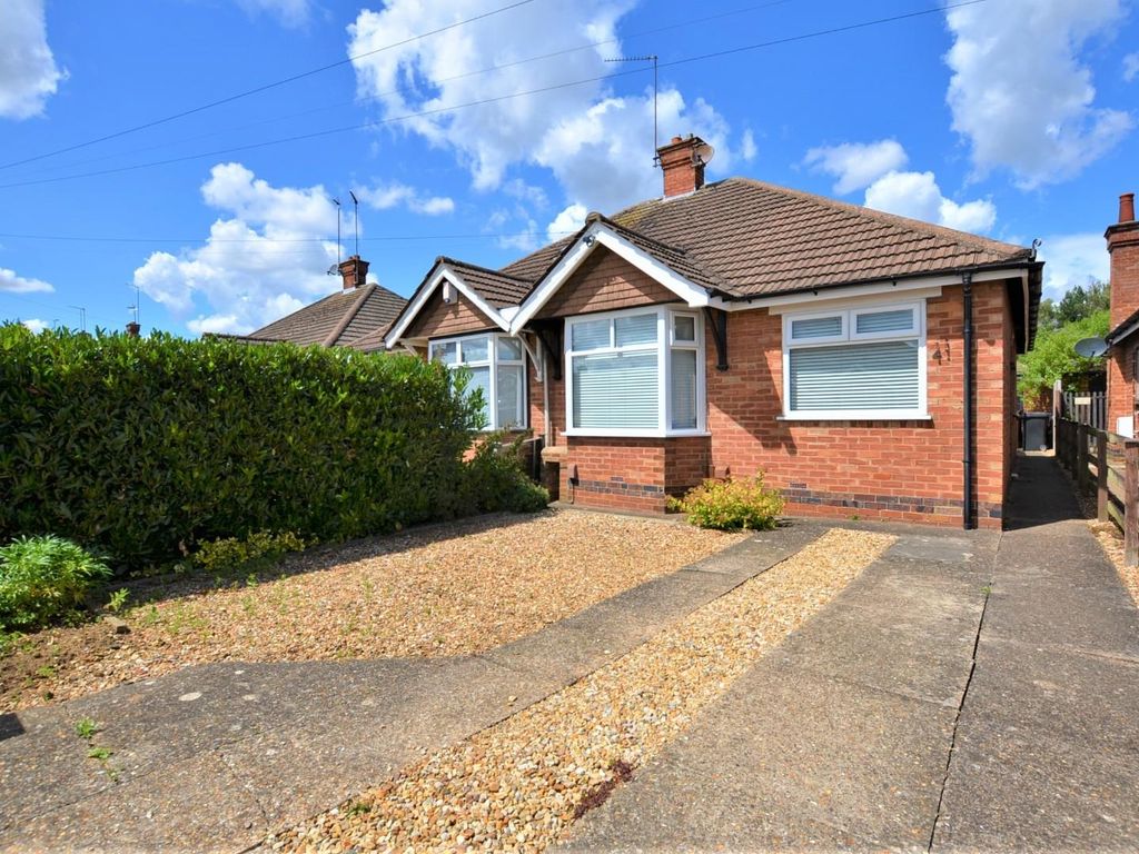 2 bed semi-detached bungalow for sale in Cameron Drive, Northampton NN5, £210,000