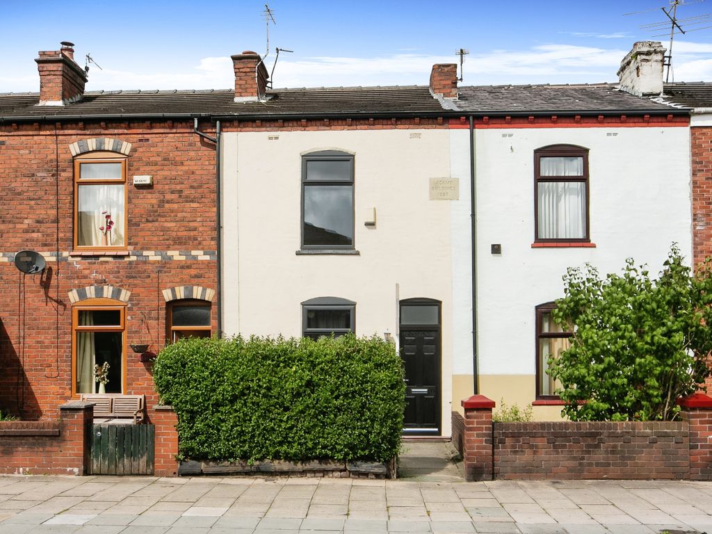 2 bed terraced house for sale in Heath Street, Warrington WA3, £120,000