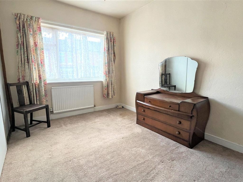 2 bed terraced house for sale in Heathcote Road, Cotteridge, Birmingham B30, £220,000