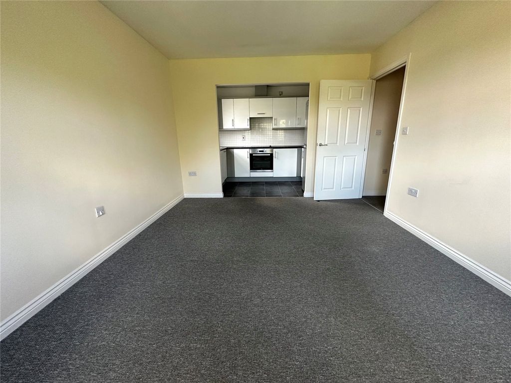 2 bed flat for sale in Lowther Drive, Darlington, Durham DL1, £80,000