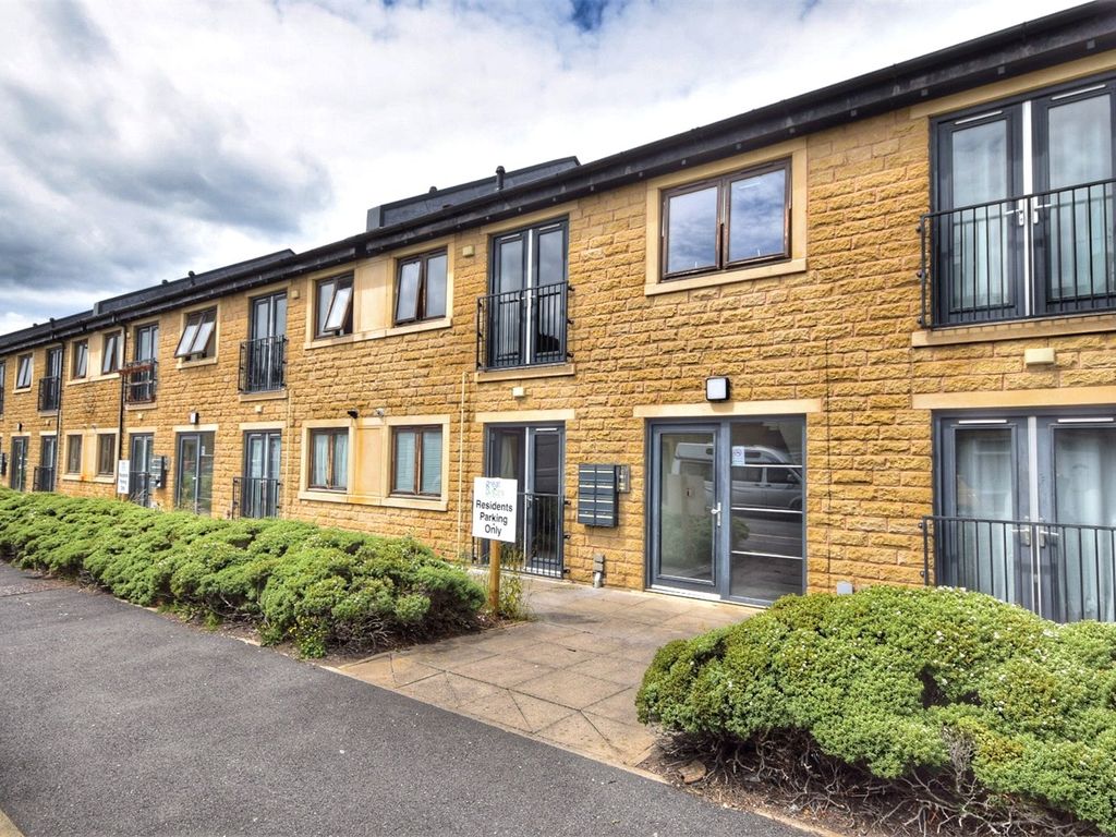 2 bed flat for sale in Mitchell Street, Clitheroe, Lancashire BB7, £134,950