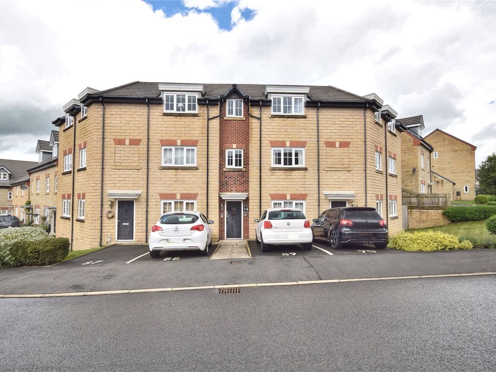 2 bed flat for sale in Edward Drive, Clitheroe, Lancashire BB7, £139,950