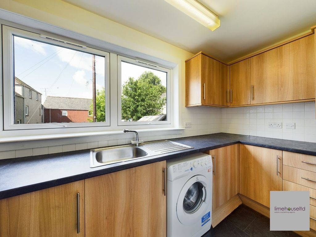1 bed flat for sale in Northcrofts Road, Biggar ML12, £74,000