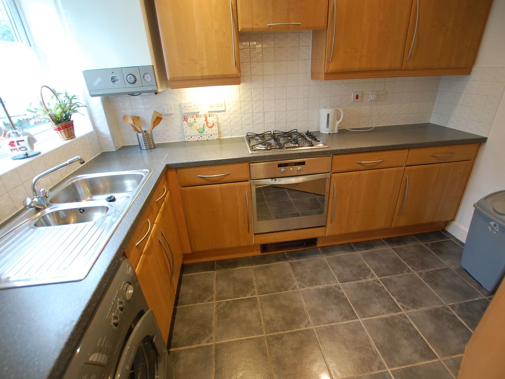 2 bed flat for sale in Hinchley Way, Swinton, Manchester M27, £145,000