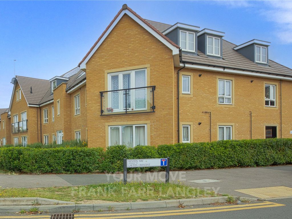 1 bed flat for sale in Kenyon Way, Langley, Berkshire SL3, £275,000