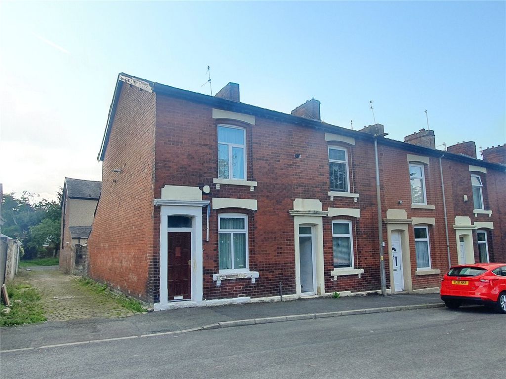 2 bed end terrace house for sale in Young Street, Blackburn, Lancashire BB2, £70,000
