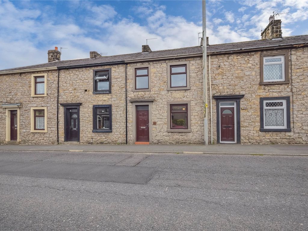 3 bed terraced house for sale in Whalley Road, Clitheroe, Lancashire BB7, £159,950