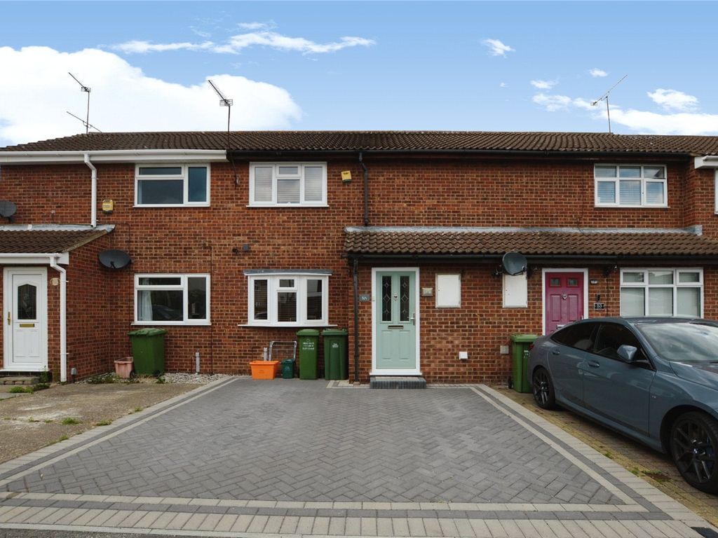 2 bed terraced house for sale in Bardfield, Basildon, Essex SS16, £275,000