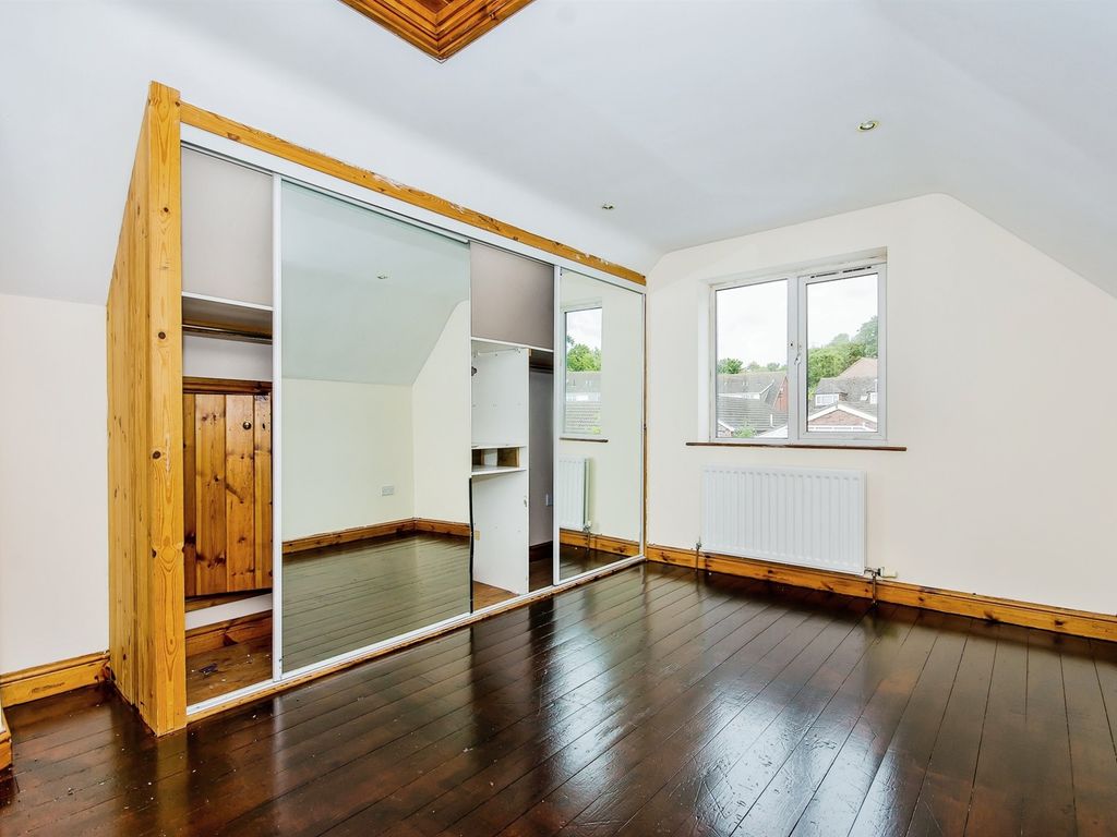 4 bed detached bungalow for sale in Walls Avenue, Burgh Le Marsh, Skegness PE24, £160,000
