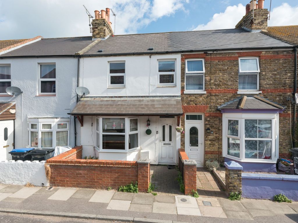 2 bed terraced house for sale in Buckingham Road, Margate CT9, £175,000