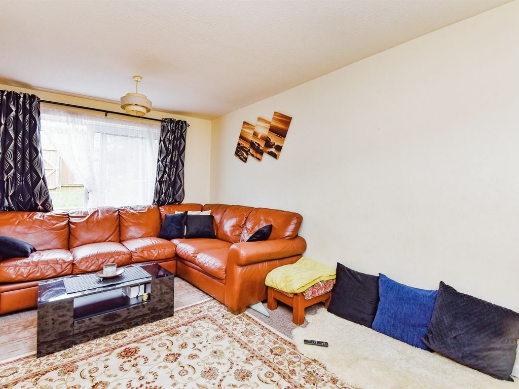 3 bed terraced house for sale in Highland Road, Twerton, Bath BA2, £250,000